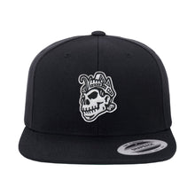 Load image into Gallery viewer, Solo Skull Snapback